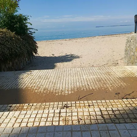 Golden Astoria Apartment Burgas